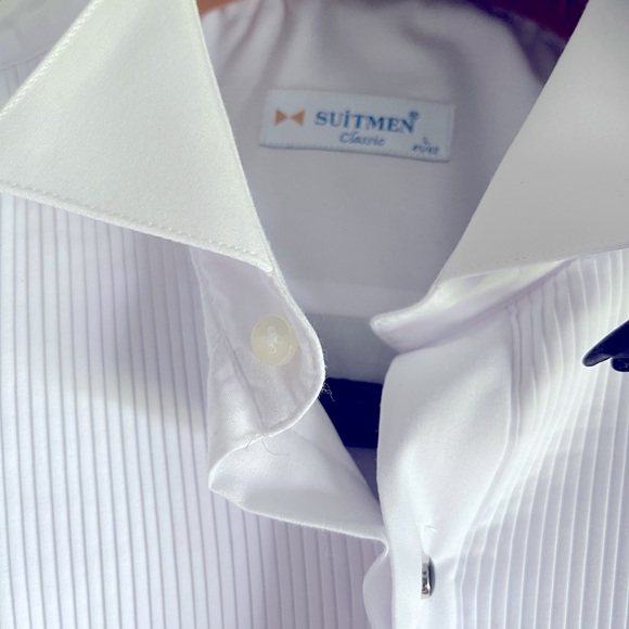 Men’s White Tuxedo Dress Shirt with bow tie. - Picture 3 of 8